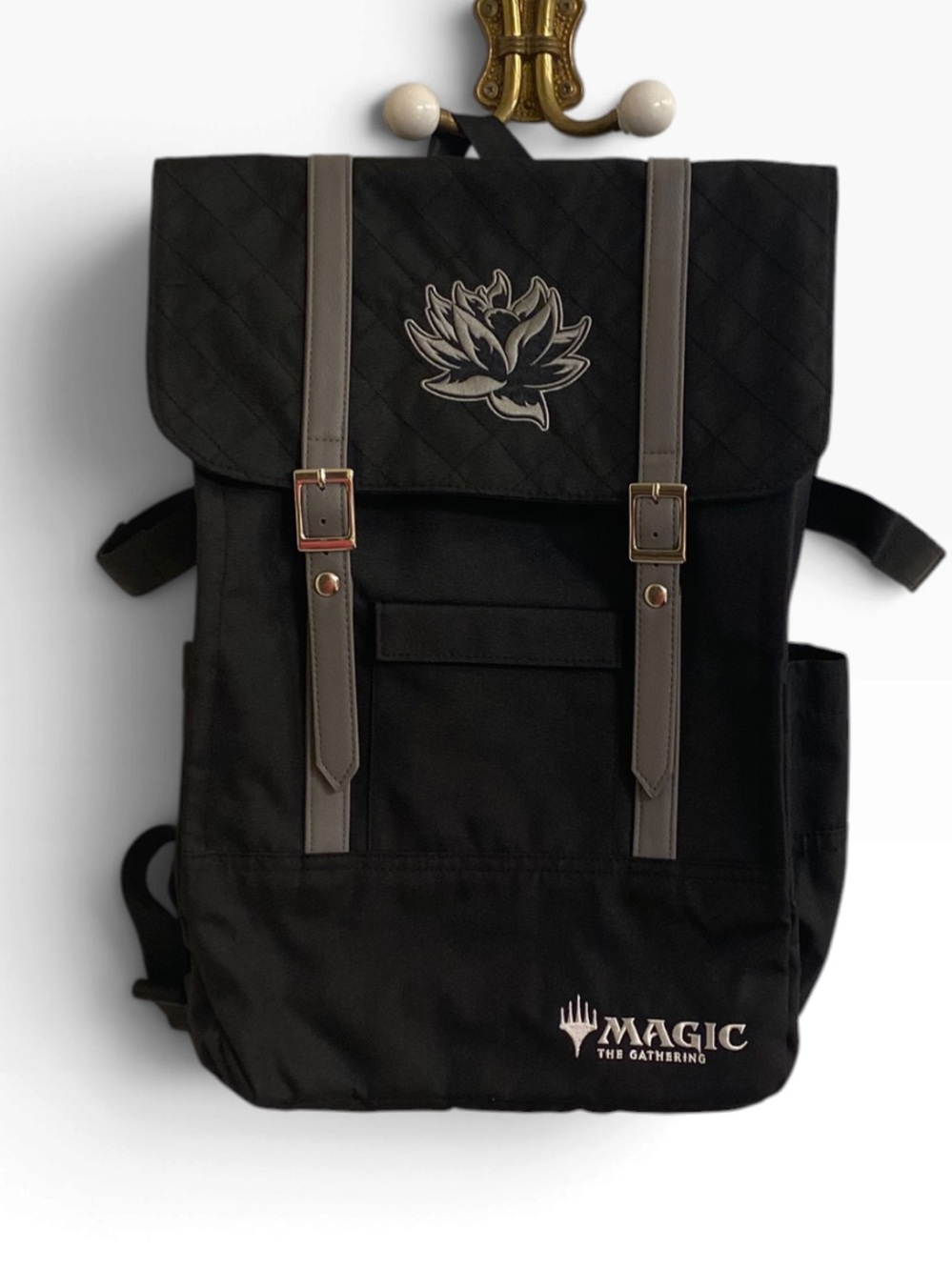 MAGIC THE GATHERING COLLECTORS BACKPACK BLACK AND GRAY LOTUS FLOWER BRAND NEW!